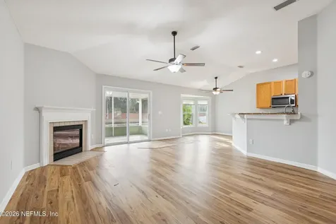594 Lady Lake Road W Jacksonville FL 32218