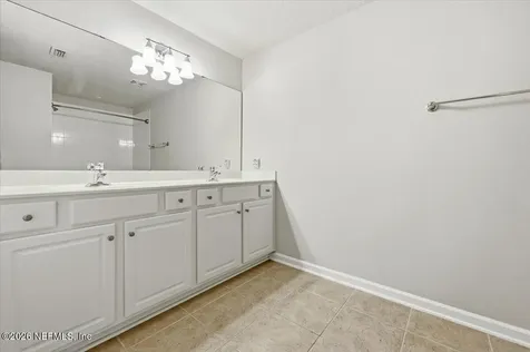 7021 Roundleaf Drive Jacksonville FL 32258