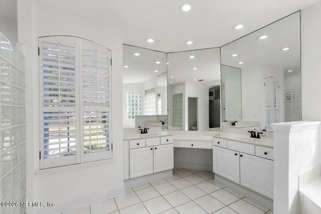 8278 Persimmon Hill Lane Jacksonville FL 32256