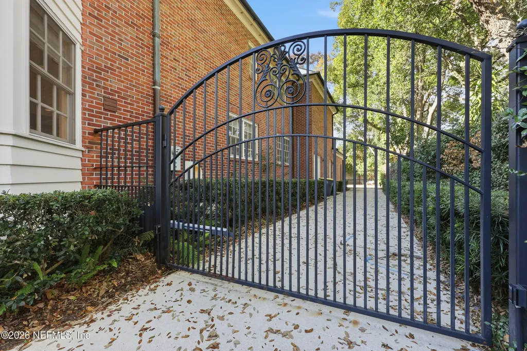 959 Maple Lane Jacksonville FL 32207