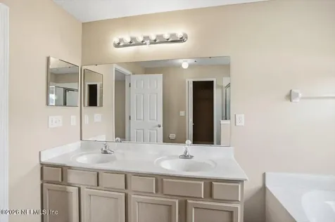 2508 Spring Pond Lane Jacksonville FL 32221