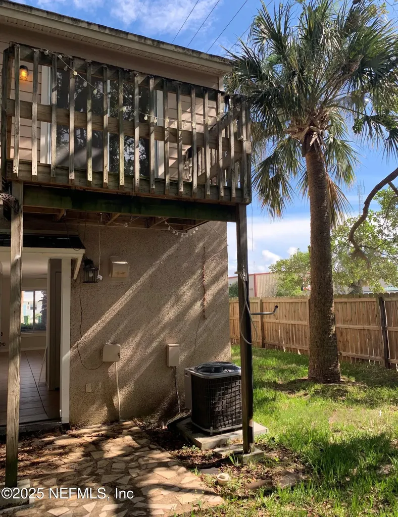 887 & 889 8th Avenue S Jacksonville Beach FL 32250