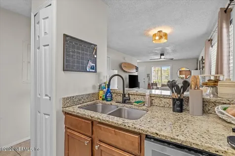 887 & 889 8th Avenue S Jacksonville Beach FL 32250