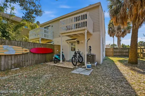 887 & 889 8th Avenue S Jacksonville Beach FL 32250