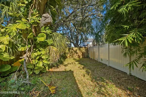 887 & 889 8th Avenue S Jacksonville Beach FL 32250