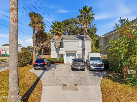 887 & 889 8th Avenue S Jacksonville Beach FL 32250