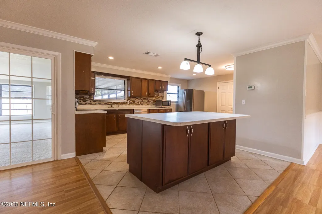 401 Pleasant Street Pomona Park FL 32181