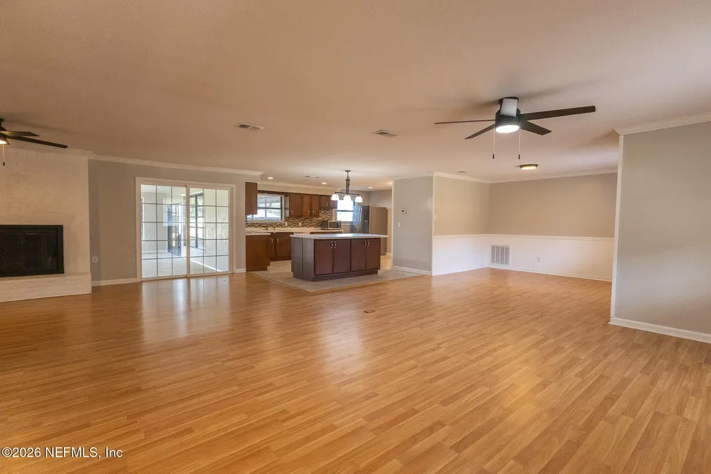 401 Pleasant Street Pomona Park FL 32181