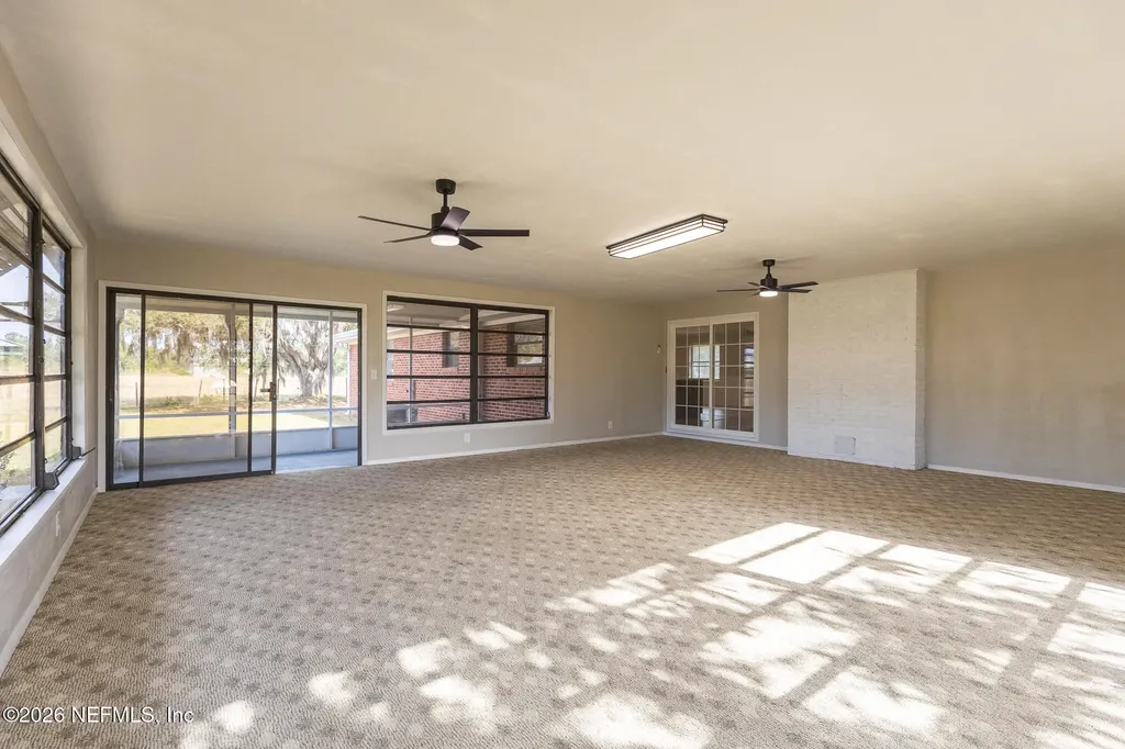 401 Pleasant Street Pomona Park FL 32181