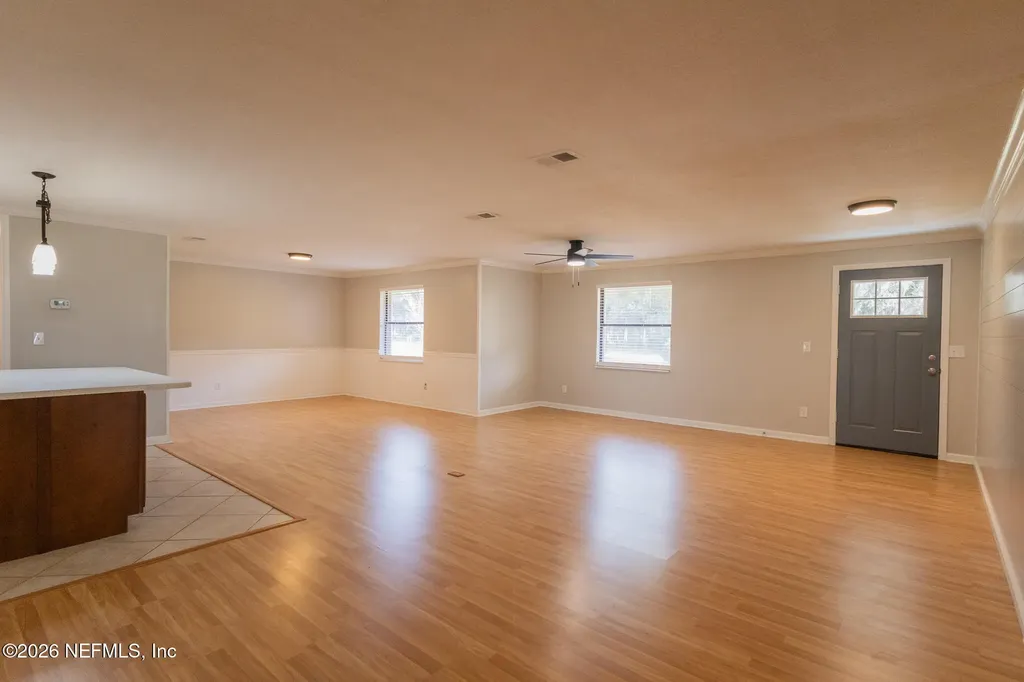 401 Pleasant Street Pomona Park FL 32181