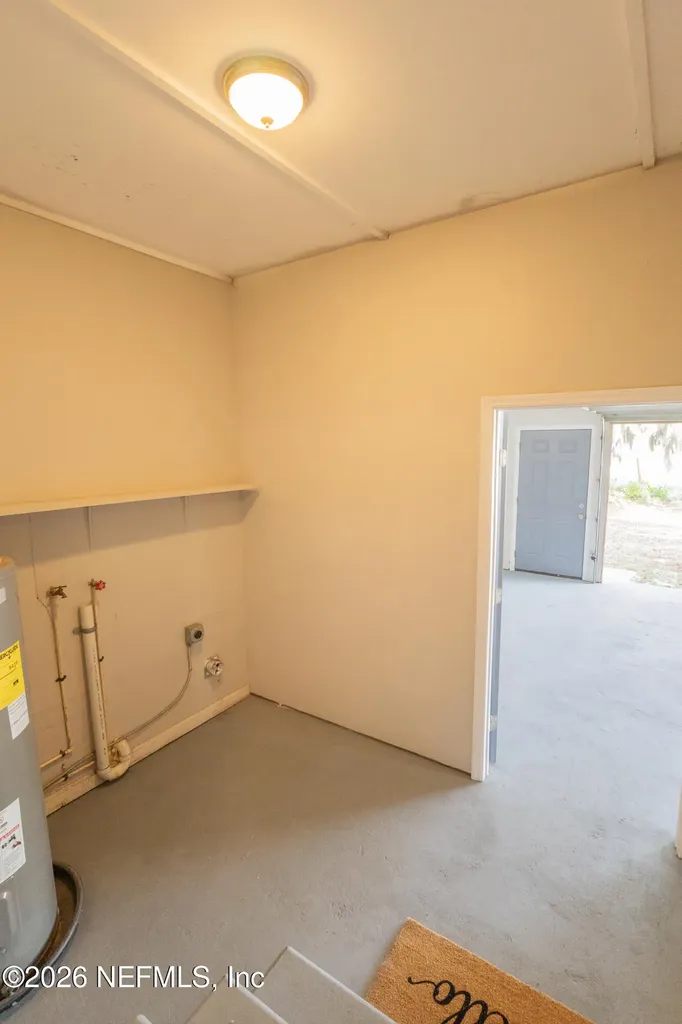 401 Pleasant Street Pomona Park FL 32181
