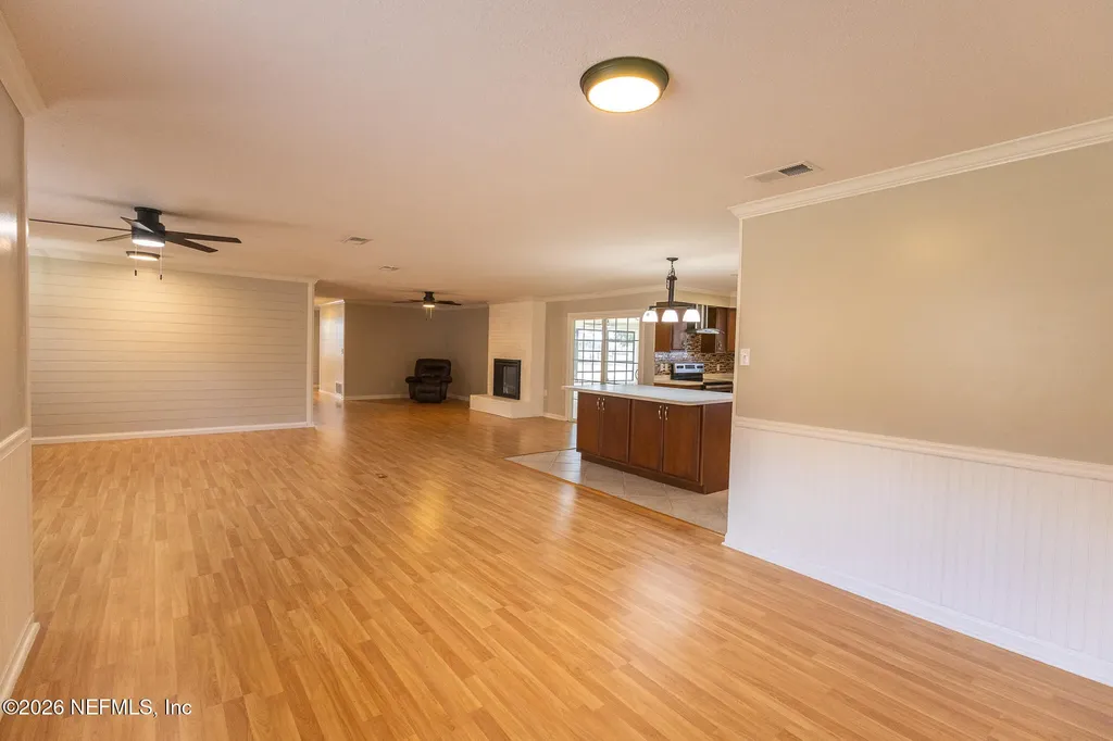 401 Pleasant Street Pomona Park FL 32181