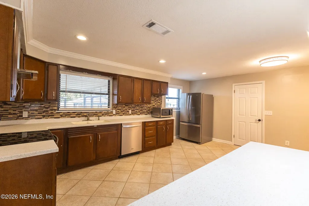 401 Pleasant Street Pomona Park FL 32181