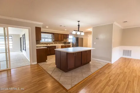 401 Pleasant Street Pomona Park FL 32181
