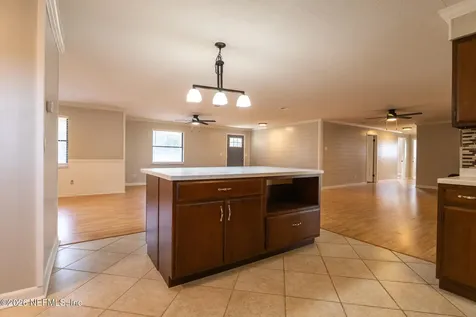 401 Pleasant Street Pomona Park FL 32181