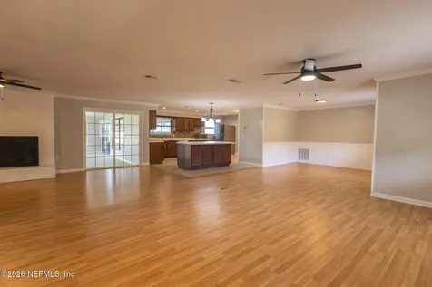 401 Pleasant Street Pomona Park FL 32181