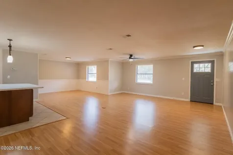 401 Pleasant Street Pomona Park FL 32181