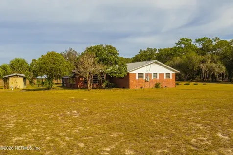 401 Pleasant Street Pomona Park FL 32181