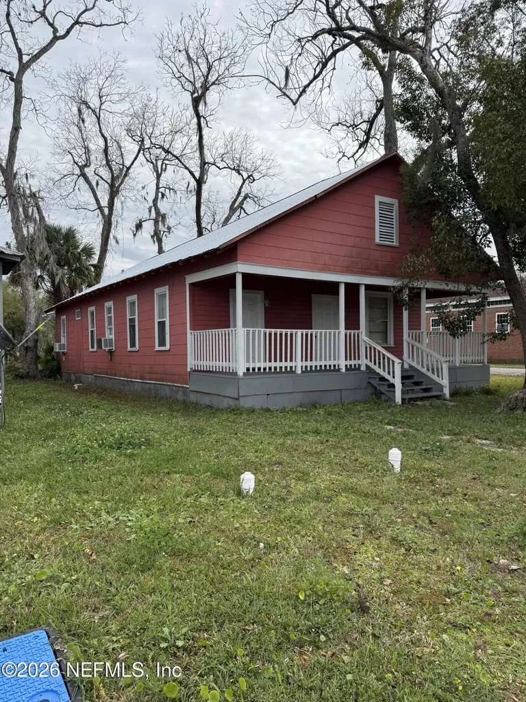 226 S Thompson Street Starke FL 32091