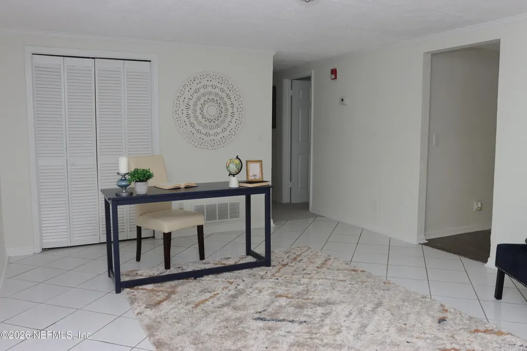 8424 Lincrest Drive W Jacksonville FL 32208