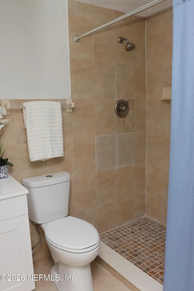 8424 Lincrest Drive W Jacksonville FL 32208