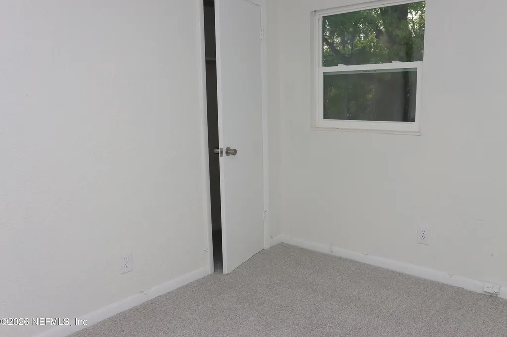 8424 Lincrest Drive W Jacksonville FL 32208