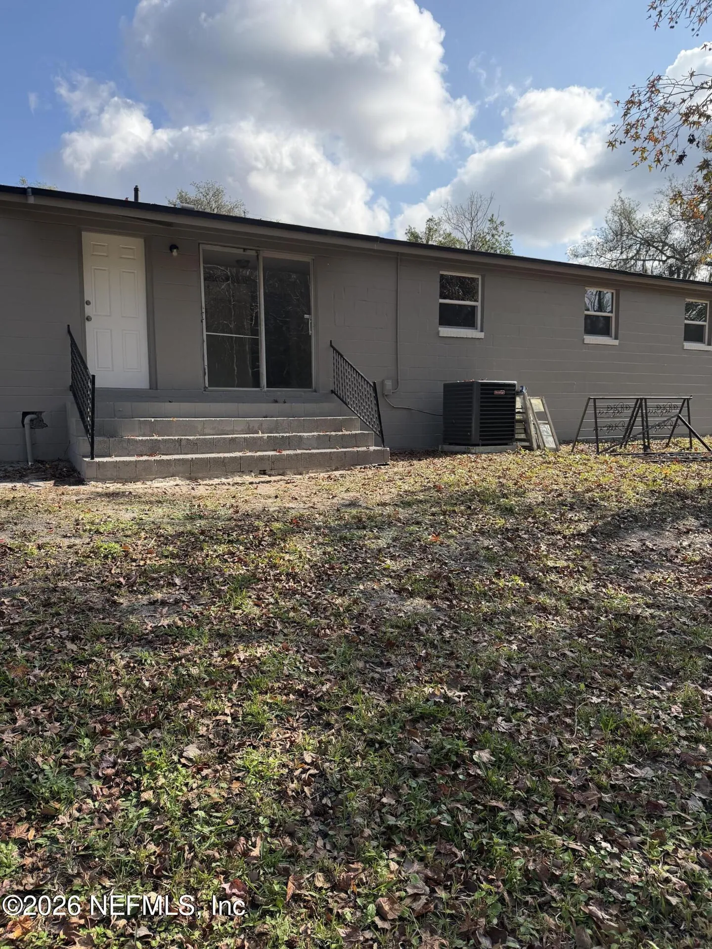 8424 Lincrest Drive W Jacksonville FL 32208