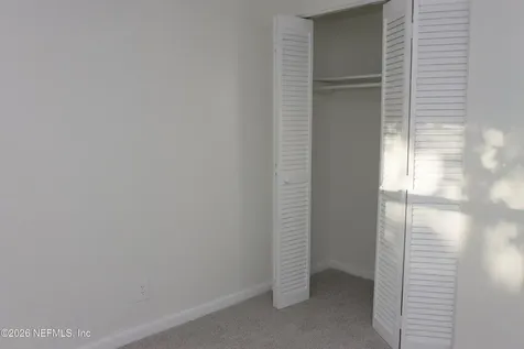 8424 Lincrest Drive W Jacksonville FL 32208