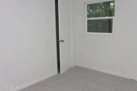 8424 Lincrest Drive W Jacksonville FL 32208