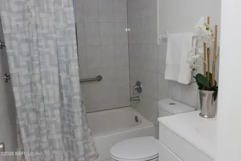 8424 Lincrest Drive W Jacksonville FL 32208