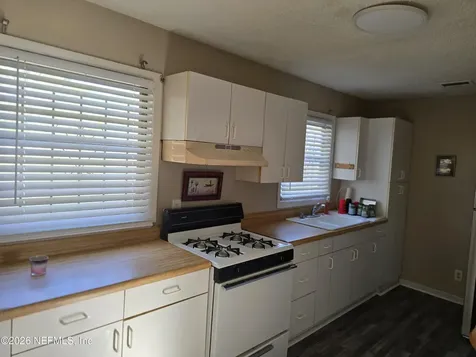 10207 Moncrief-dinsmore Road Jacksonville FL 32219