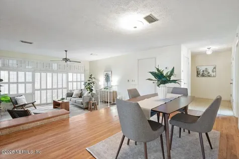 3866 San Bernado Drive Jacksonville FL 32217