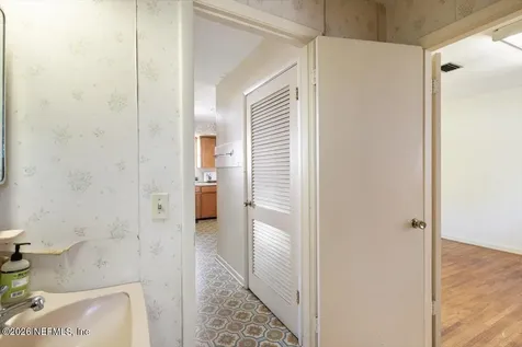 3866 San Bernado Drive Jacksonville FL 32217