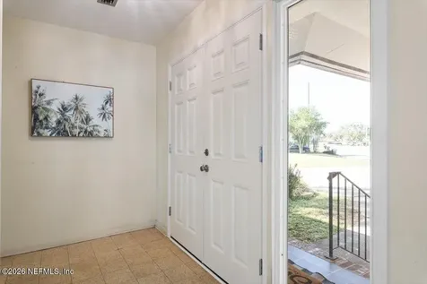 3866 San Bernado Drive Jacksonville FL 32217