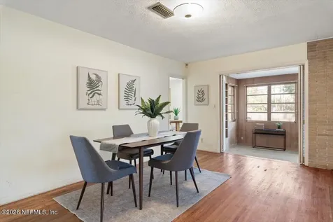 3866 San Bernado Drive Jacksonville FL 32217