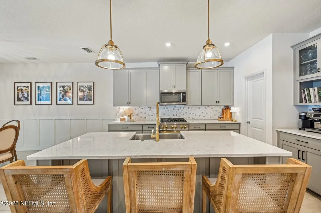 24 Oakhurst Court St. Augustine FL 32092