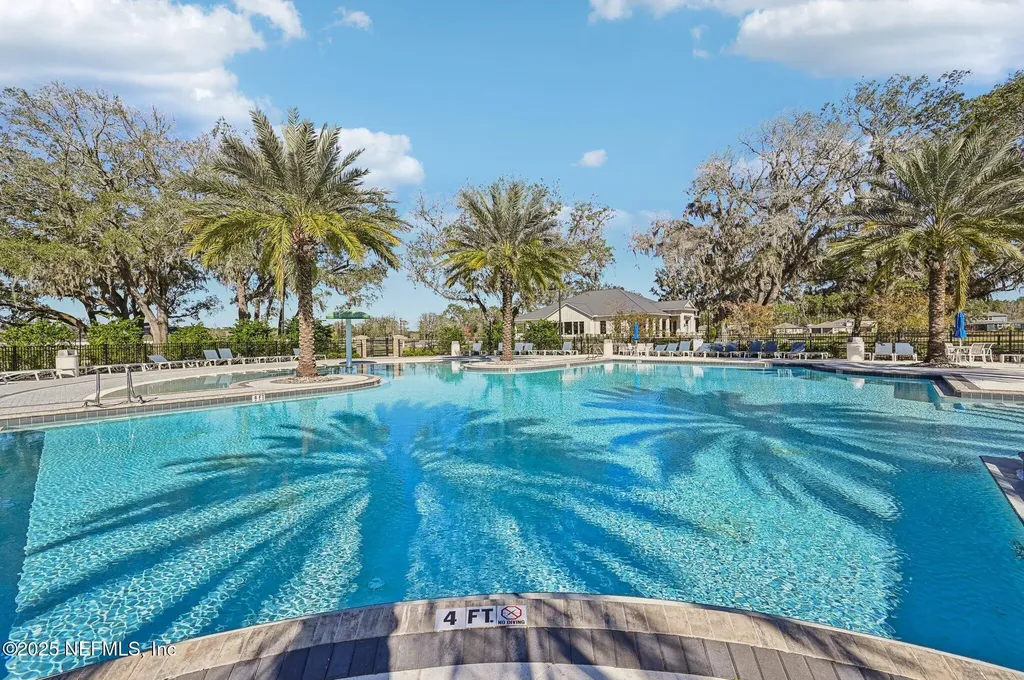 24 Oakhurst Court St. Augustine FL 32092