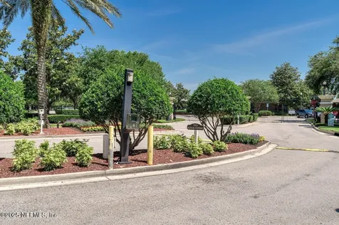 6939 Woody Vine Drive Jacksonville FL 32258
