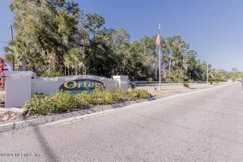 5332 Knightsgate Court Jacksonville FL 32244