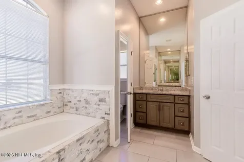 5332 Knightsgate Court Jacksonville FL 32244