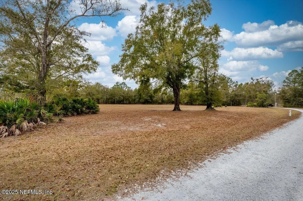 01 Hogarth Road Green Cove Springs FL 32043