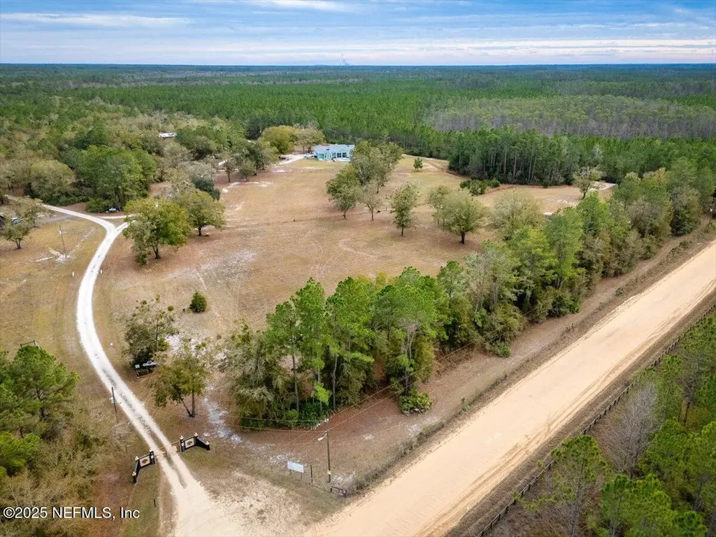 01 Hogarth Road Green Cove Springs FL 32043