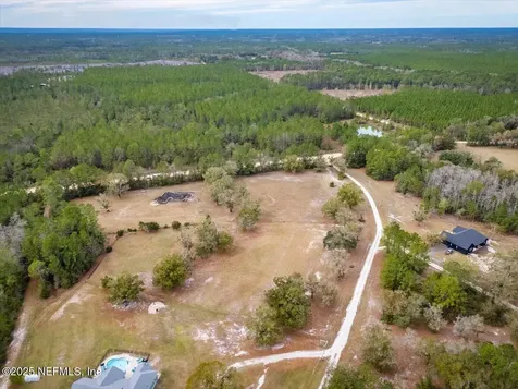01 Hogarth Road Green Cove Springs FL 32043