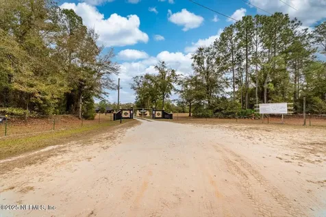 01 Hogarth Road Green Cove Springs FL 32043