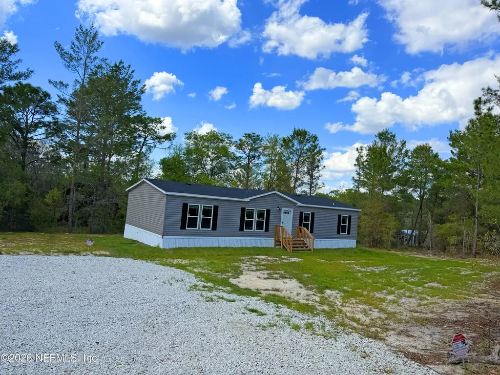 194 Whirlwind Loop Hawthorne FL 32640