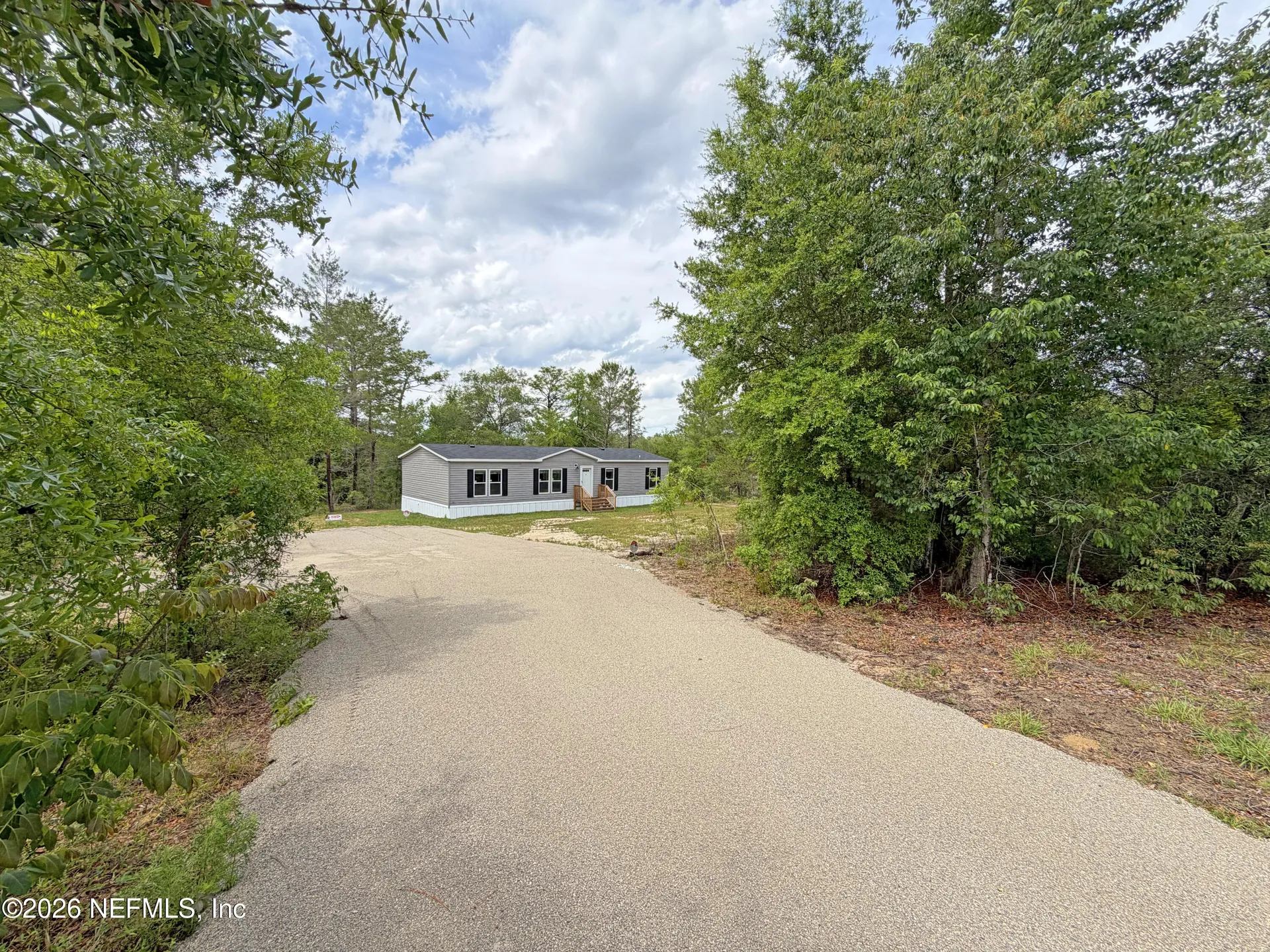 194 Whirlwind Loop Hawthorne FL 32640