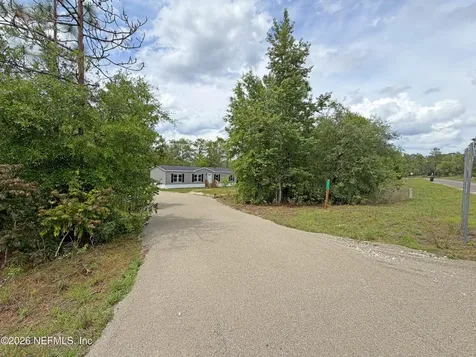194 Whirlwind Loop Hawthorne FL 32640