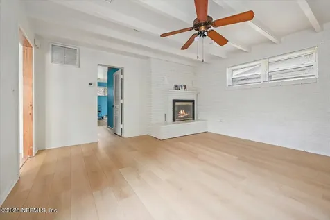 367 7th Street Atlantic Beach FL 32233