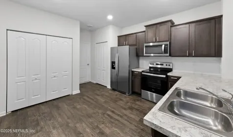 8039 Echo Springs Road Jacksonville FL 32256