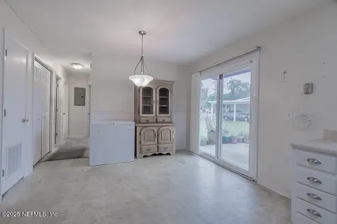 4504 Barnes Road Jacksonville FL 32207